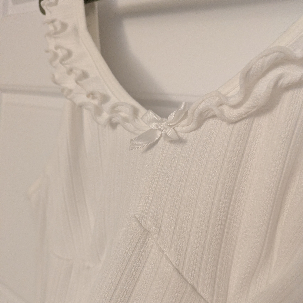 White Feminine Ruffle Collar Dress - Picture 8 of 11